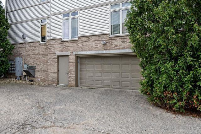 8261 Starr Grass Drive, Madison, WI 53719
