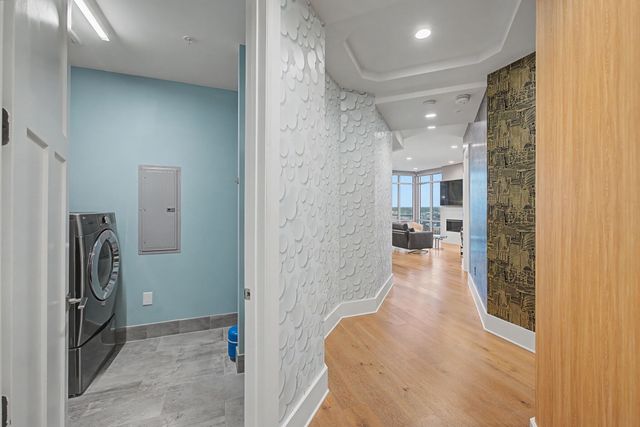 20 Rutledge St Apt 709, Nashville, TN 37210