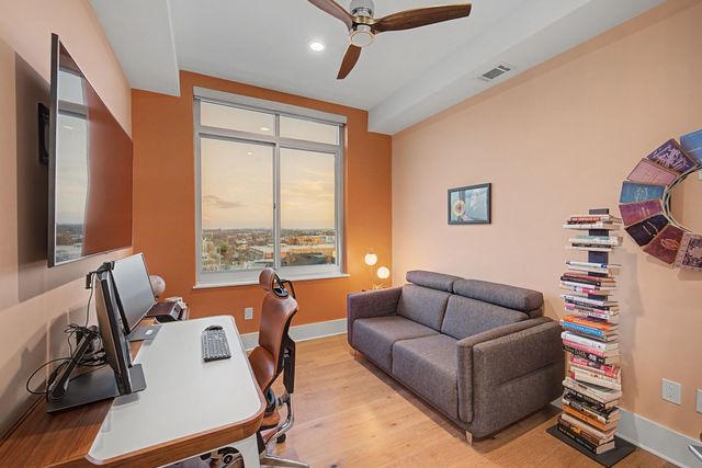 20 Rutledge St Apt 709, Nashville, TN 37210