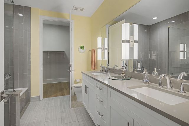 20 Rutledge St Apt 709, Nashville, TN 37210