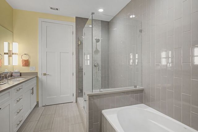 20 Rutledge St Apt 709, Nashville, TN 37210