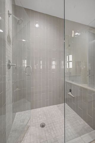 20 Rutledge St Apt 709, Nashville, TN 37210