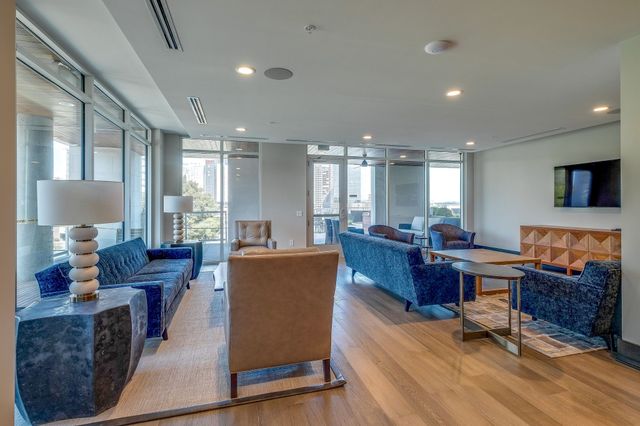 20 Rutledge St Apt 709, Nashville, TN 37210