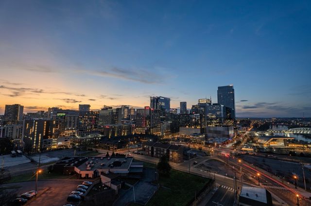 20 Rutledge St Apt 709, Nashville, TN 37210