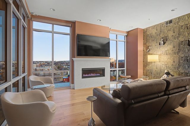 20 Rutledge St Apt 709, Nashville, TN 37210