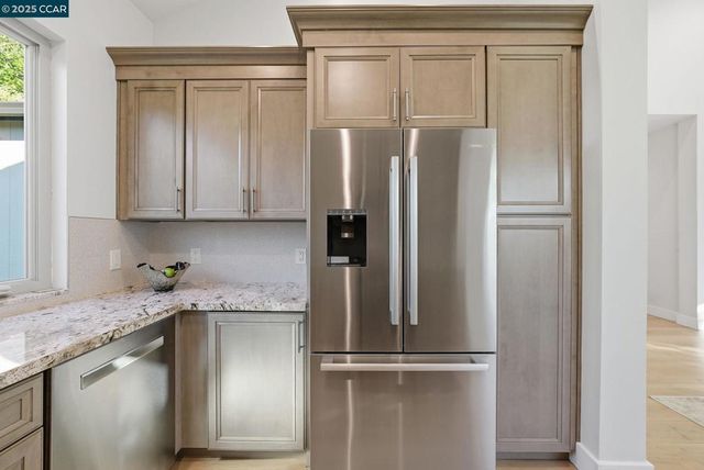 12 Quiet Country Ln, Danville, CA 94526