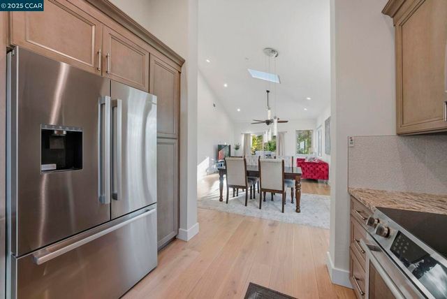 12 Quiet Country Ln, Danville, CA 94526