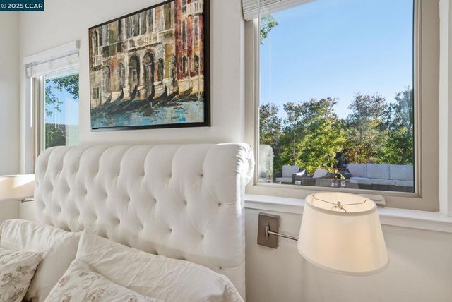 12 Quiet Country Ln, Danville, CA 94526