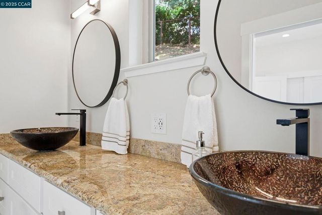 12 Quiet Country Ln, Danville, CA 94526