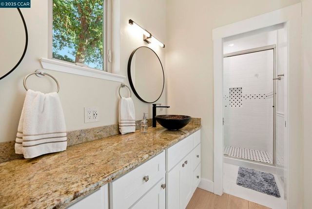 12 Quiet Country Ln, Danville, CA 94526