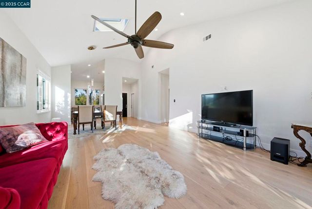 12 Quiet Country Ln, Danville, CA 94526