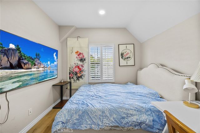 30 Garden Gate Lane, Irvine, CA 92620