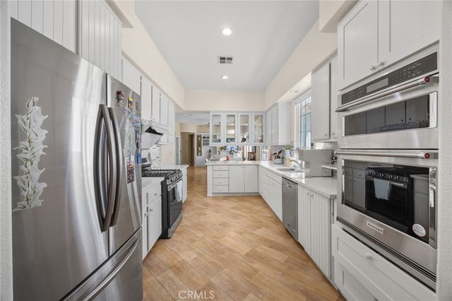 30 Garden Gate Lane, Irvine, CA 92620
