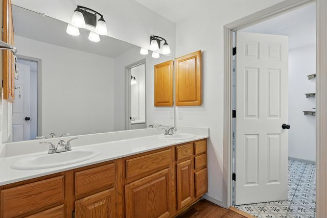 2198 Lema Road SE, Rio Rancho, NM 87124