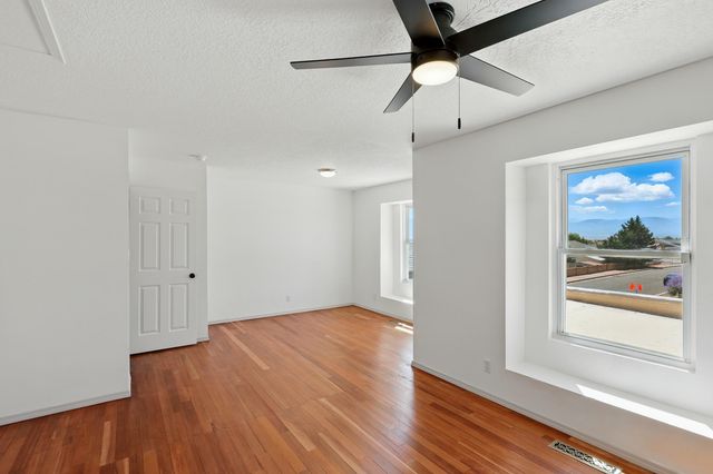 2198 Lema Road SE, Rio Rancho, NM 87124