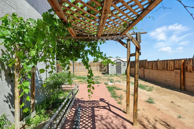 2198 Lema Road SE, Rio Rancho, NM 87124