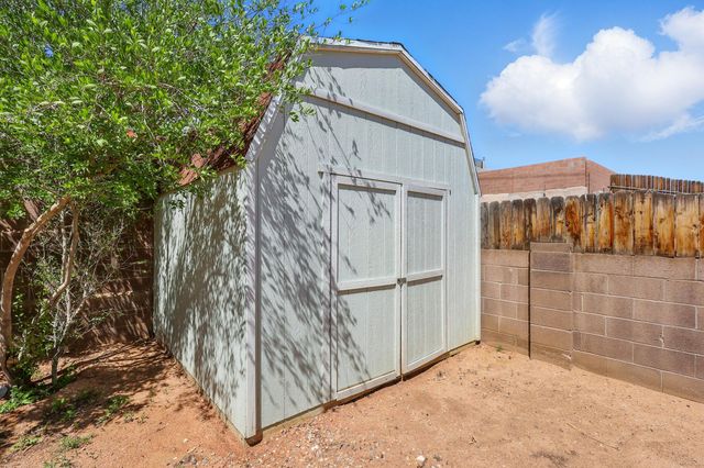 2198 Lema Road SE, Rio Rancho, NM 87124