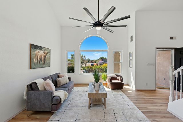 2198 Lema Road SE, Rio Rancho, NM 87124