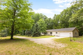 13726 Jennifer Road, Grand Haven, MI 49417
