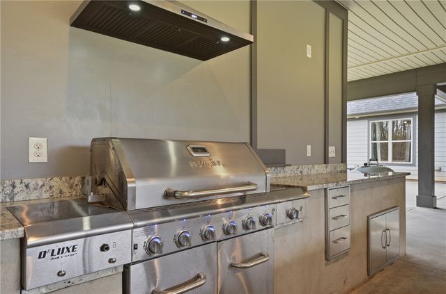 7920 Abbeville Highway, Iva, SC 29655