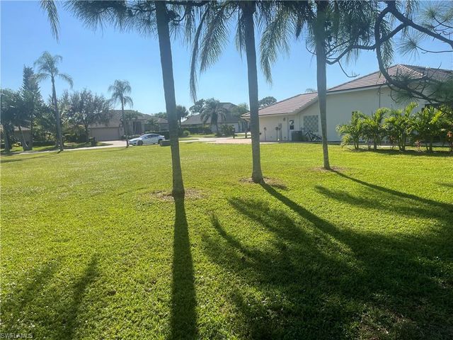 9954 Ortega LN, Bonita Springs, FL 34135