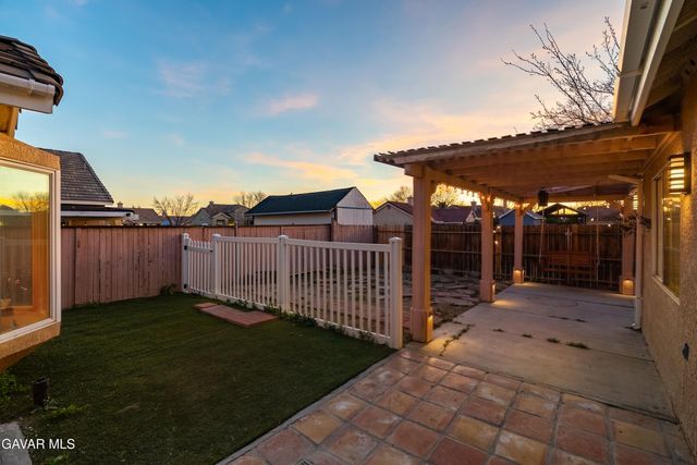 3340 Brabham Avenue, Rosamond, CA 93560