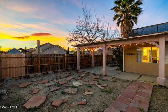 3340 Brabham Avenue, Rosamond, CA 93560