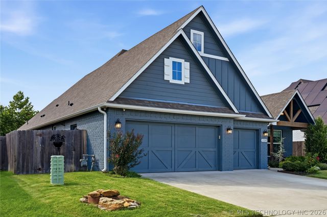 11210 S Tamarack Street, Jenks, OK 74037