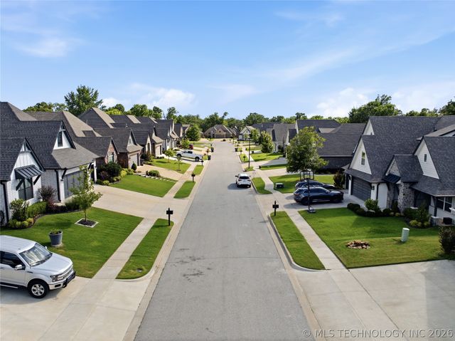 11210 S Tamarack Street, Jenks, OK 74037