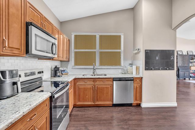 5828 NW 121st Avenue, Coral Springs, FL 33076