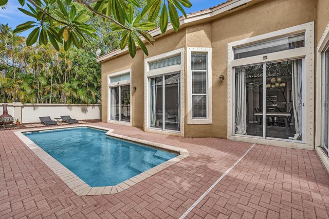 5828 NW 121st Avenue, Coral Springs, FL 33076