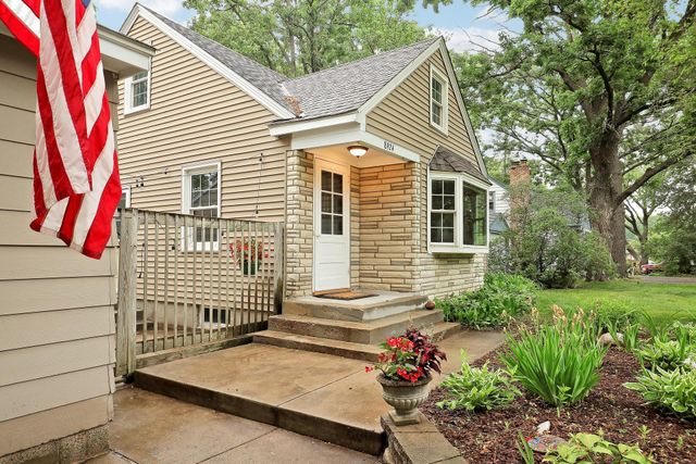 8924 Tyler Street NE, Blaine, MN 55434