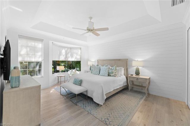 193 Colonade CIR 1506, Naples, FL 34103