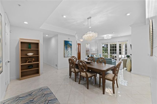 193 Colonade CIR 1506, Naples, FL 34103