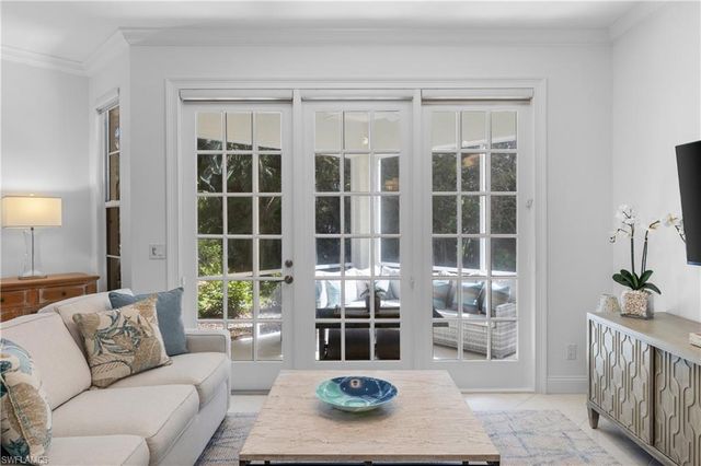 193 Colonade CIR 1506, Naples, FL 34103