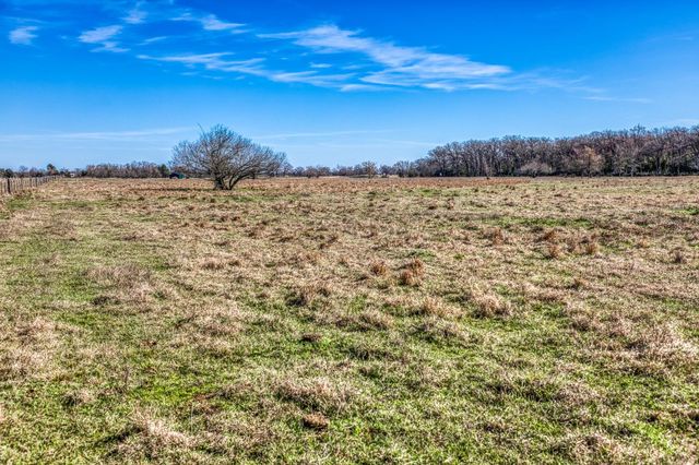 9044 Fm 1428, Midway, TX 75852