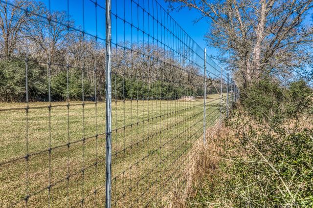 9044 Fm 1428, Midway, TX 75852