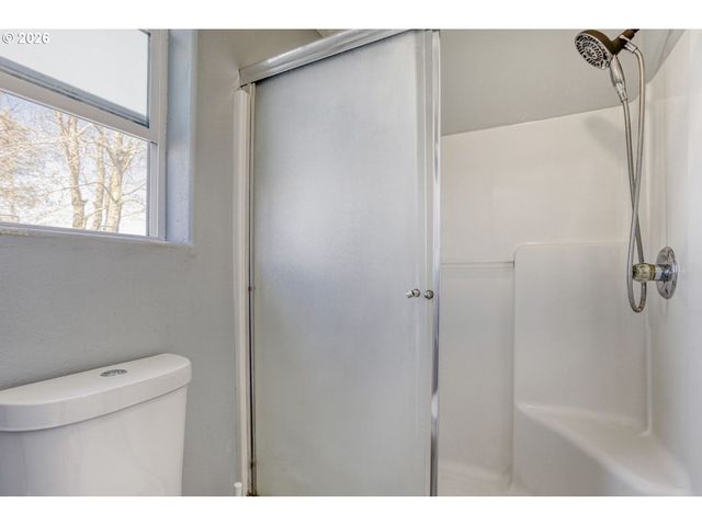 147 Sw WRIGHT Ave, Troutdale, OR 97060