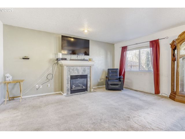 147 Sw WRIGHT Ave, Troutdale, OR 97060