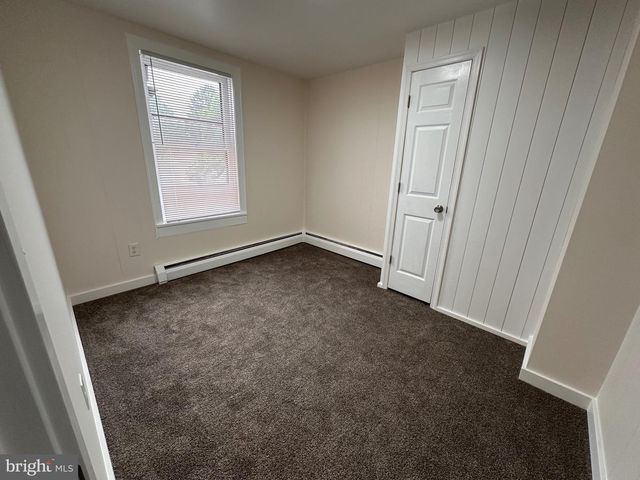 136 N RAILROAD ST, Annville, PA 17003