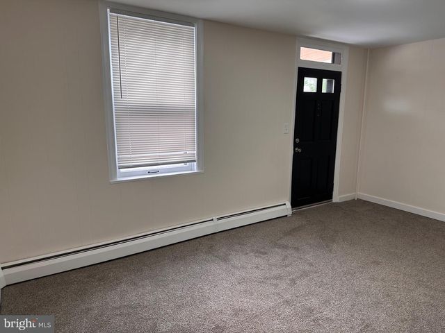 136 N RAILROAD ST, Annville, PA 17003