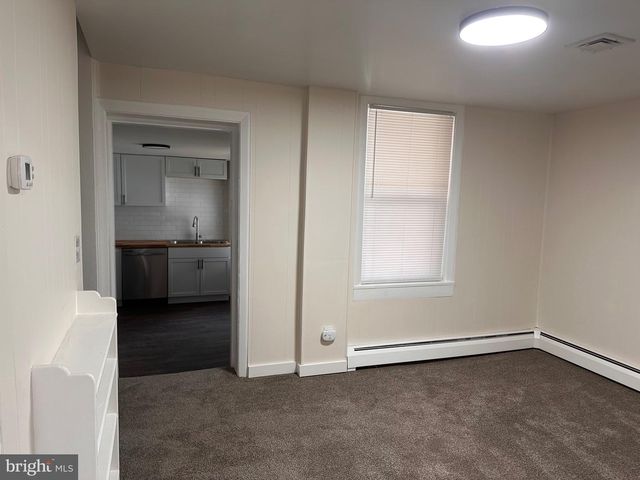 136 N RAILROAD ST, Annville, PA 17003