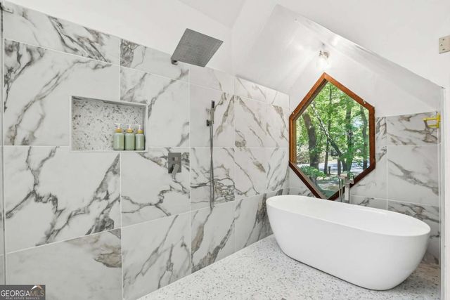 2965 Pond View Court, Marietta, GA 30062