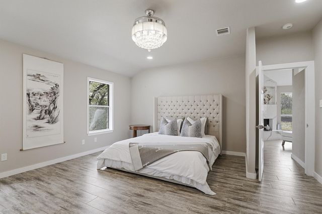 445 Rocky River RD, West Lake Hills, TX 78746