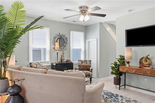 1405 Perry ST, Chesapeake, VA 23324