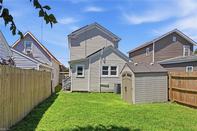 1405 Perry ST, Chesapeake, VA 23324