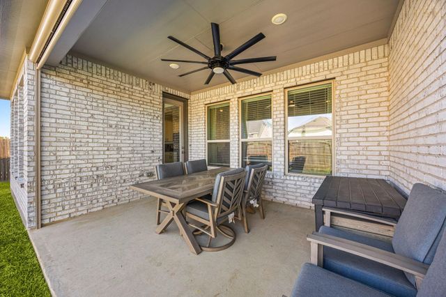 31939 Pippin Orchard Lane, Hockley, TX 77447