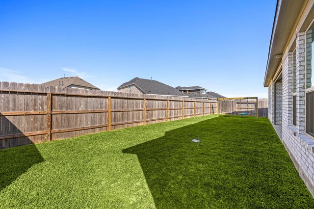 31939 Pippin Orchard Lane, Hockley, TX 77447