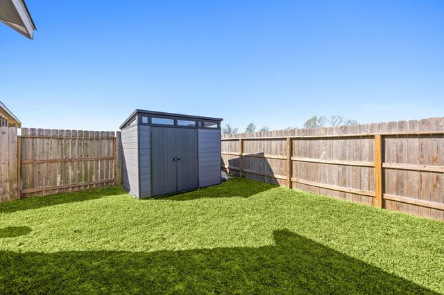 31939 Pippin Orchard Lane, Hockley, TX 77447