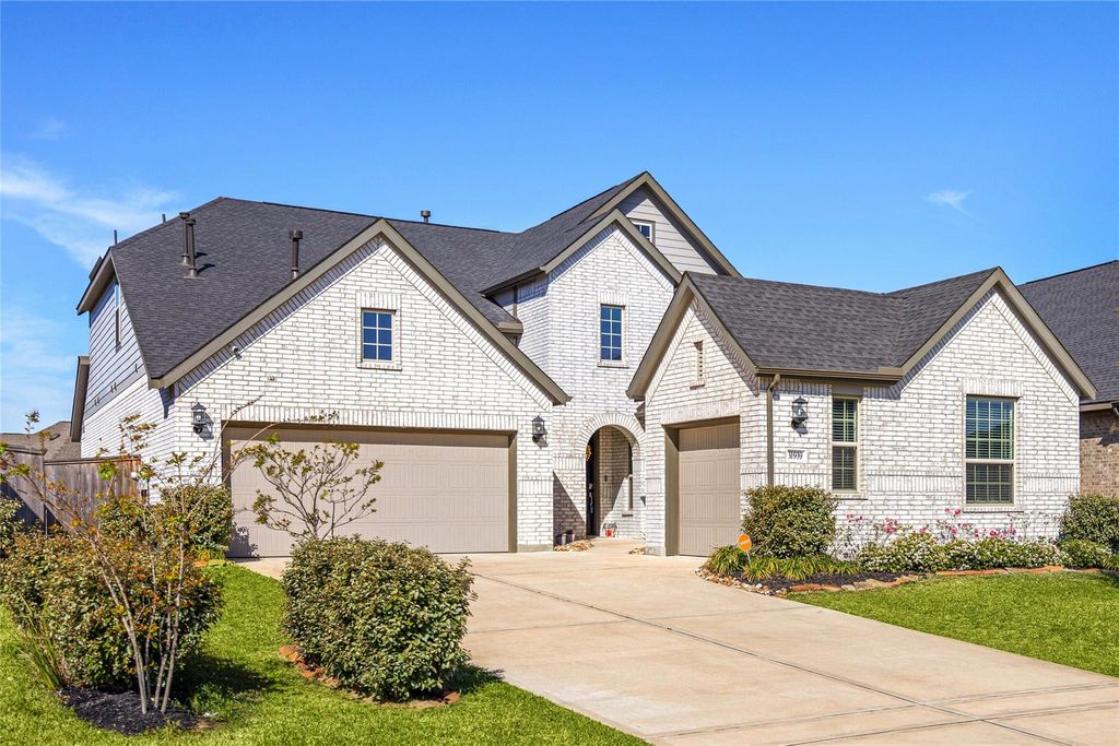 31939 Pippin Orchard Lane, Hockley, TX 77447